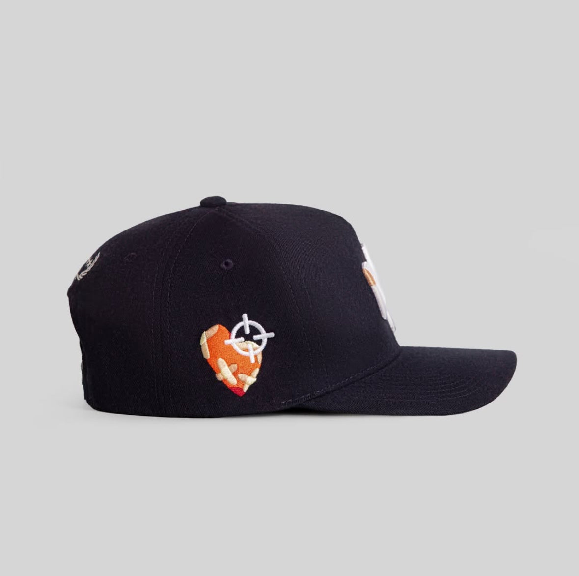 THE NEW YANKEE (DEEP NAVY BLUE ORANGE HEART)