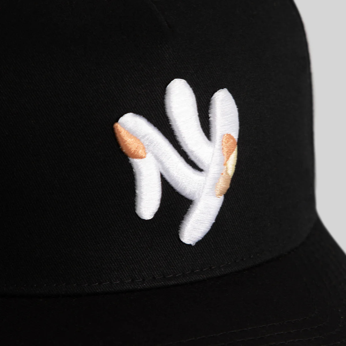 THE NEW YANKEE (BLACK)