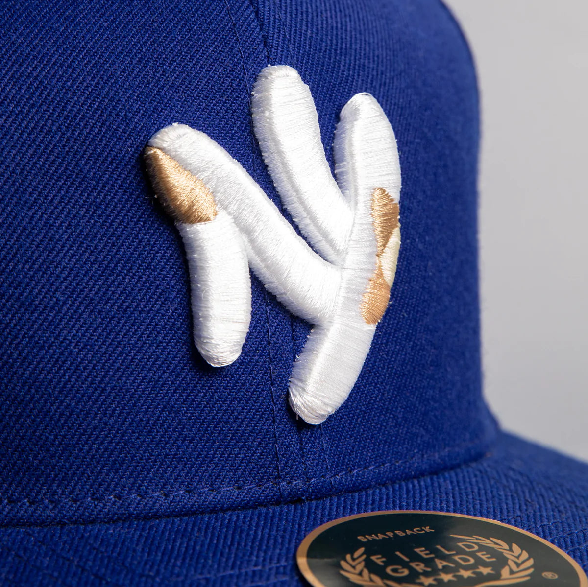 THE NEW YANKEE DELUXE