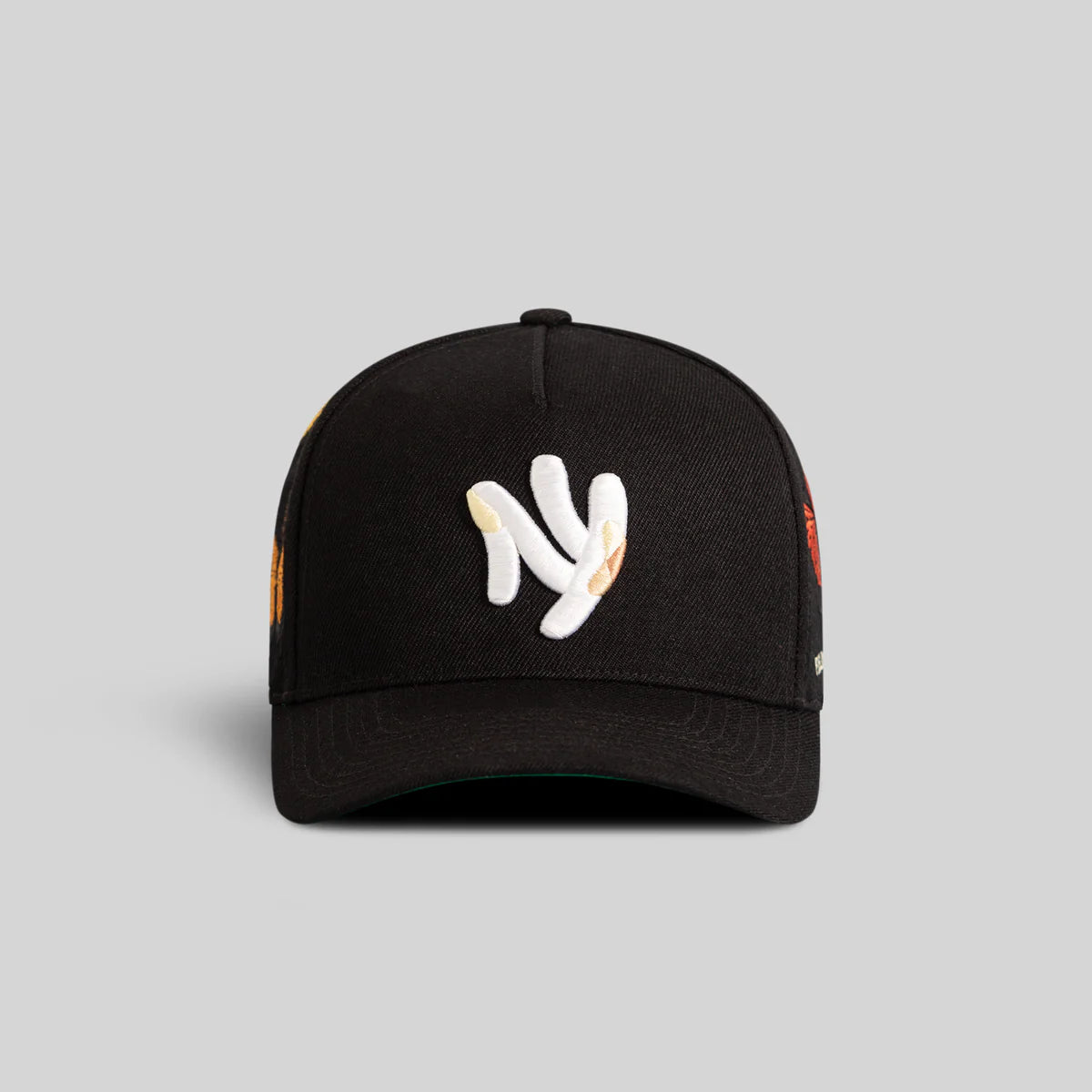 THE NEW YANKEE BUTTERFLY EFFECT BLACK