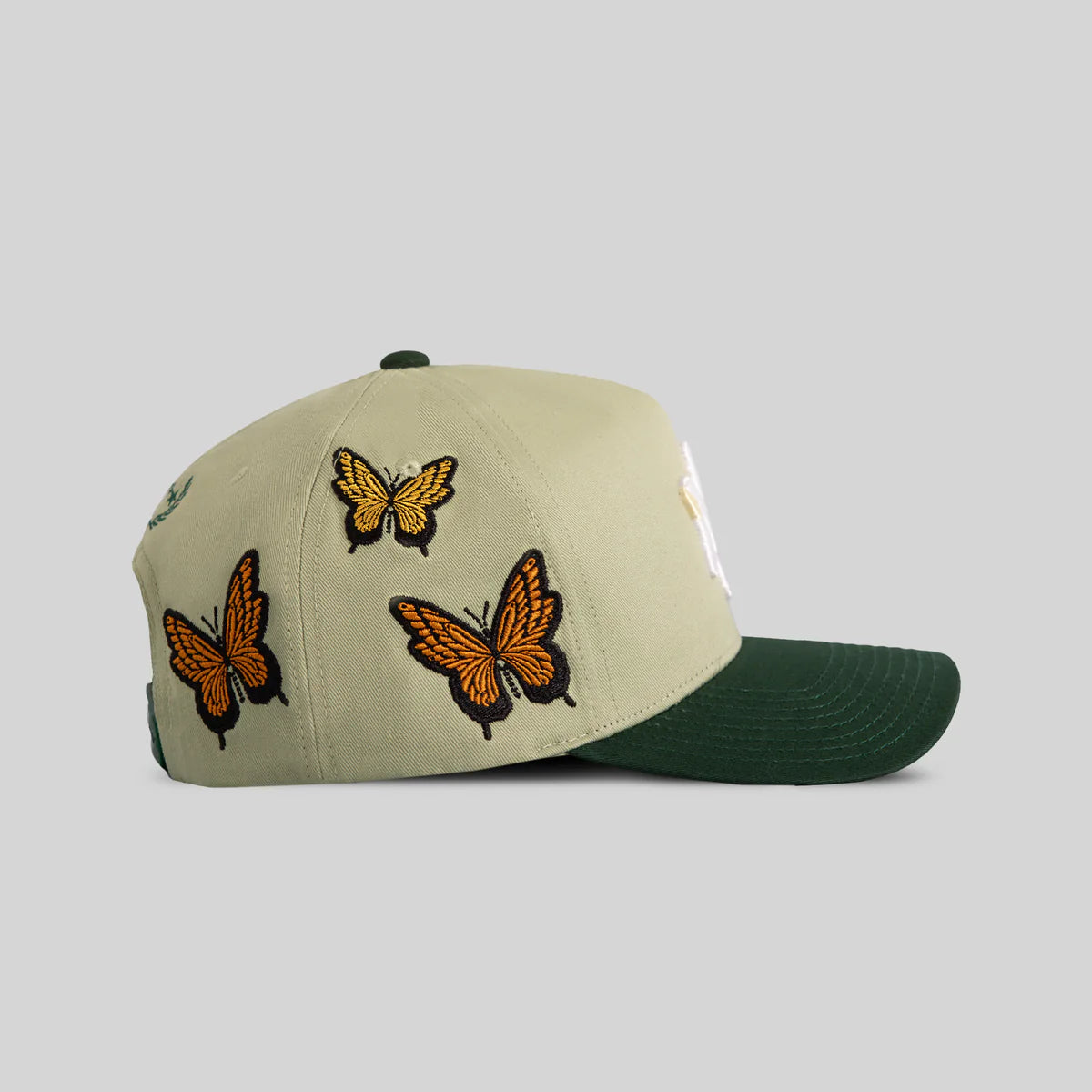THE NEW YANKEE BUTTERFLY EFFECT SAGE GREEN