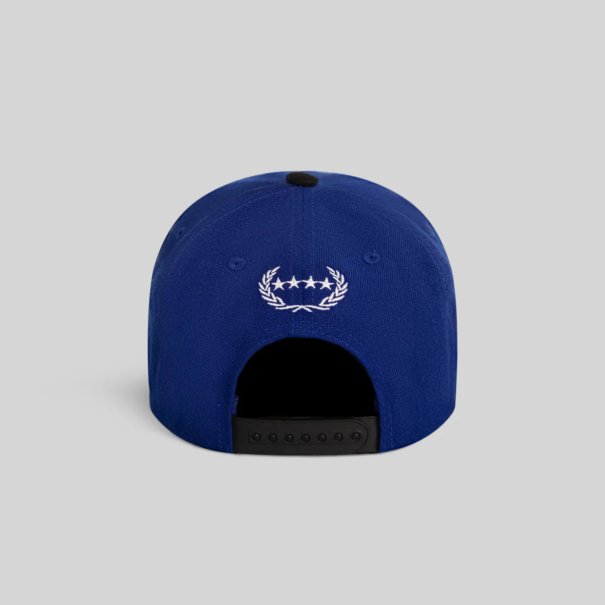 THE NEW YANKEE DARK ROYAL
