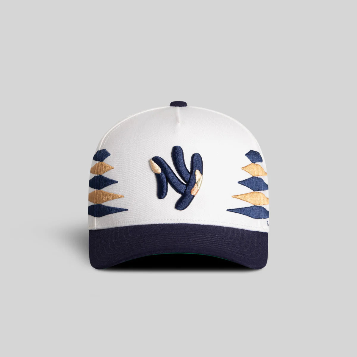 THE NEW YANKEE  ROYAL