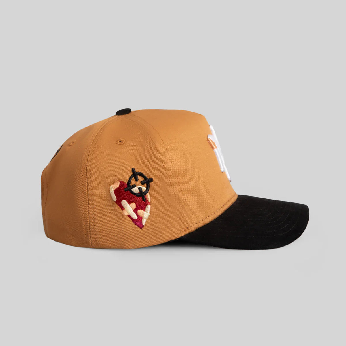 THE NEW YANKEE (MUD/ BLACK)