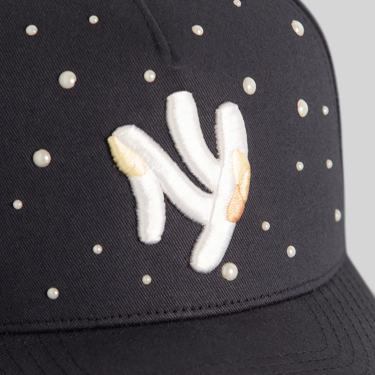 THE NEW YANKEE PEARL DRY NAVY