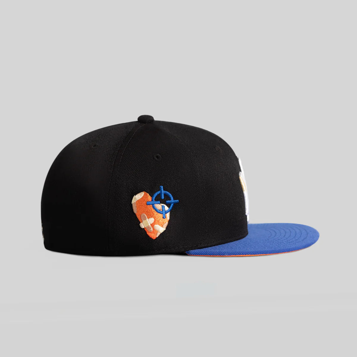 The New Yankee (FITTED/BLACK/BLUE)