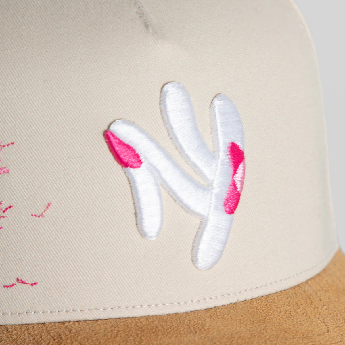 THE NEW YANKEE CHERRY BLOSSOM BIEGE SUEDE